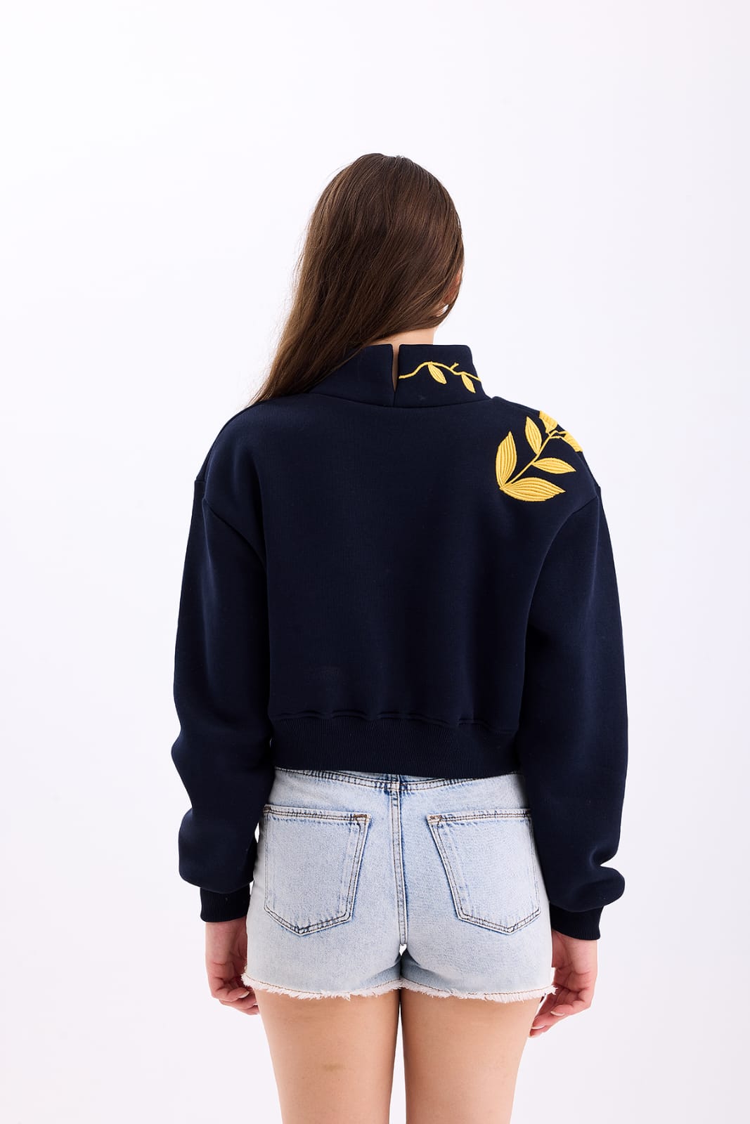 Kadın Nakışlı Sweat Bisiklet Yaka