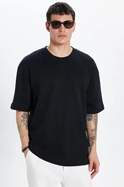 Toptan Oversize Tişört Üretimi Nedir?