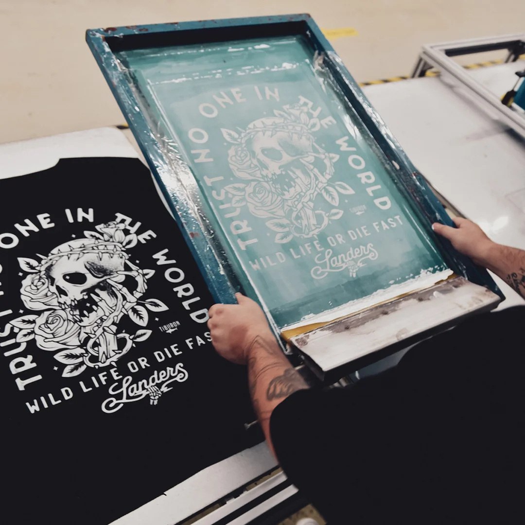 Baskılı Tişörtlerde İlk Yıkama Sonrası Deformasyon Neden Olur?